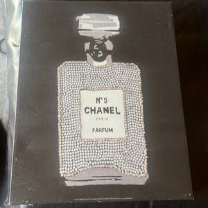 Chanel picture